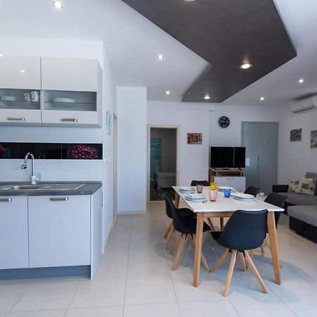 Apartman Dora Podstrana Zewnętrze zdjęcie