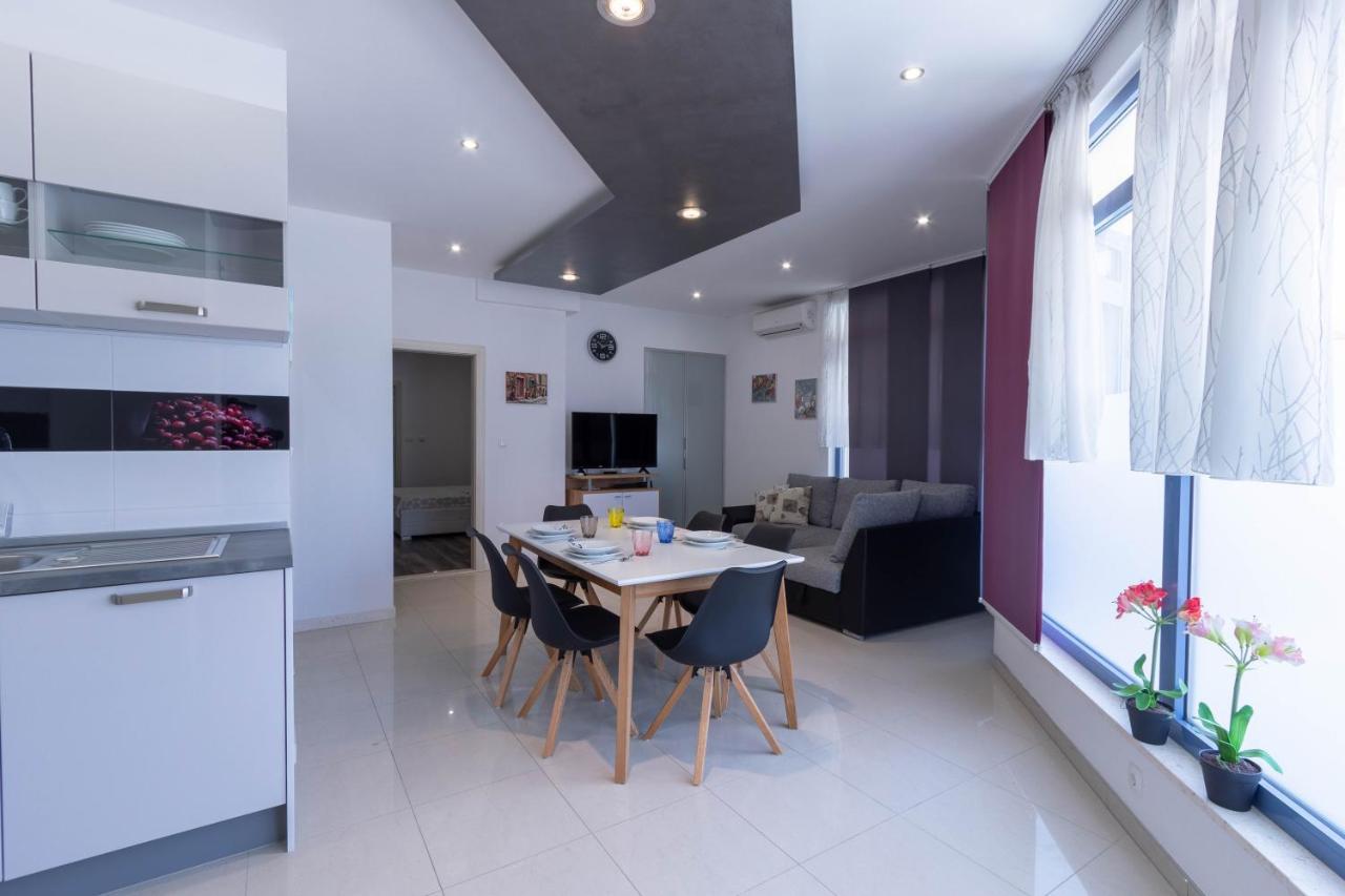 Apartman Dora Podstrana Zewnętrze zdjęcie