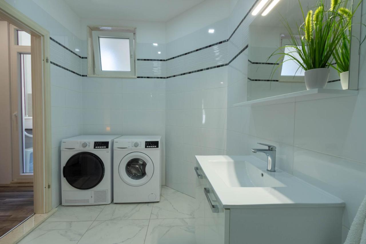 Apartman Dora Podstrana Zewnętrze zdjęcie