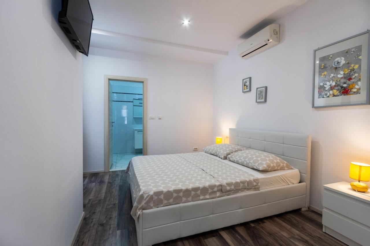 Apartman Dora Podstrana Zewnętrze zdjęcie