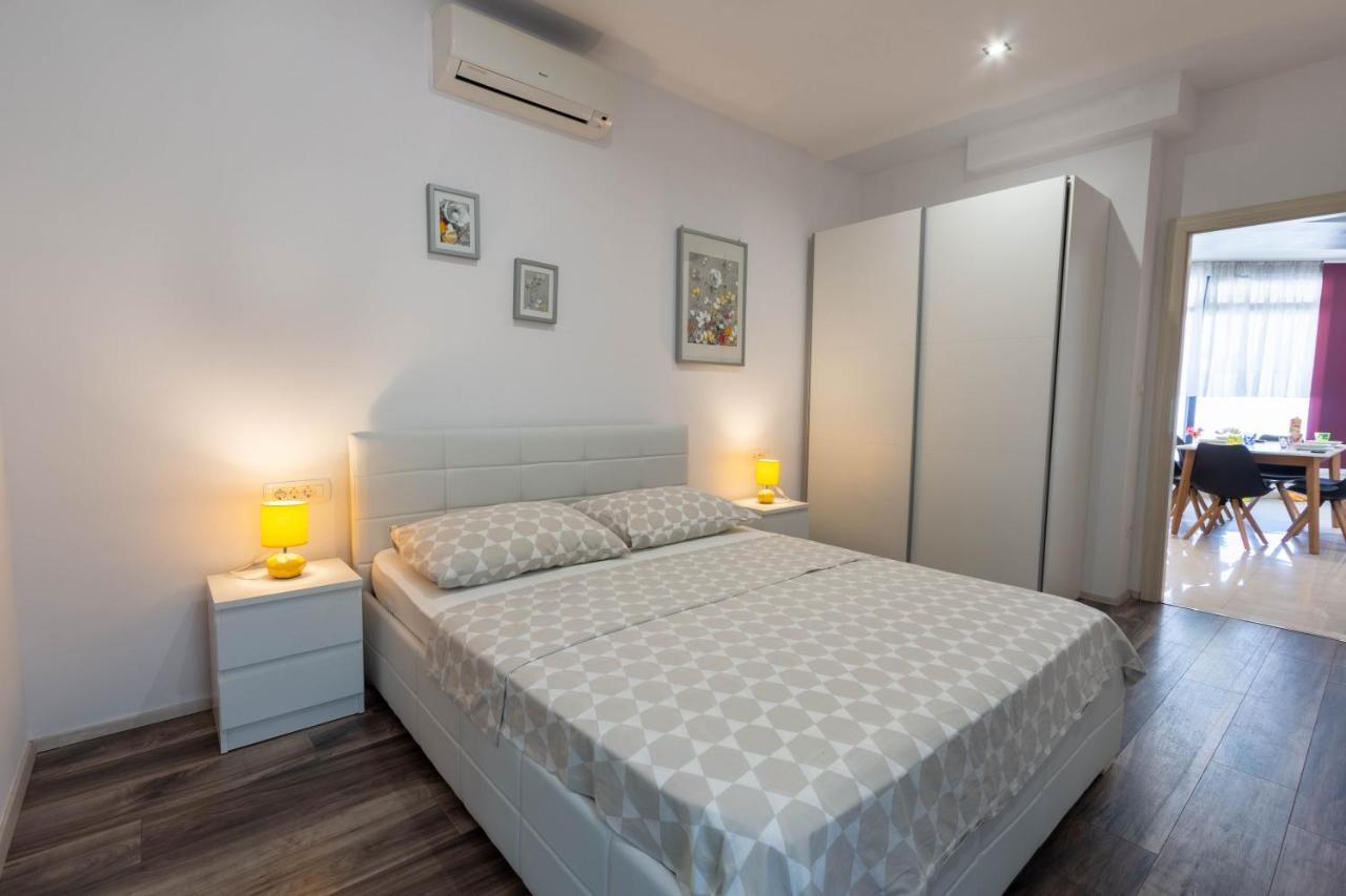 Apartman Dora Podstrana Zewnętrze zdjęcie
