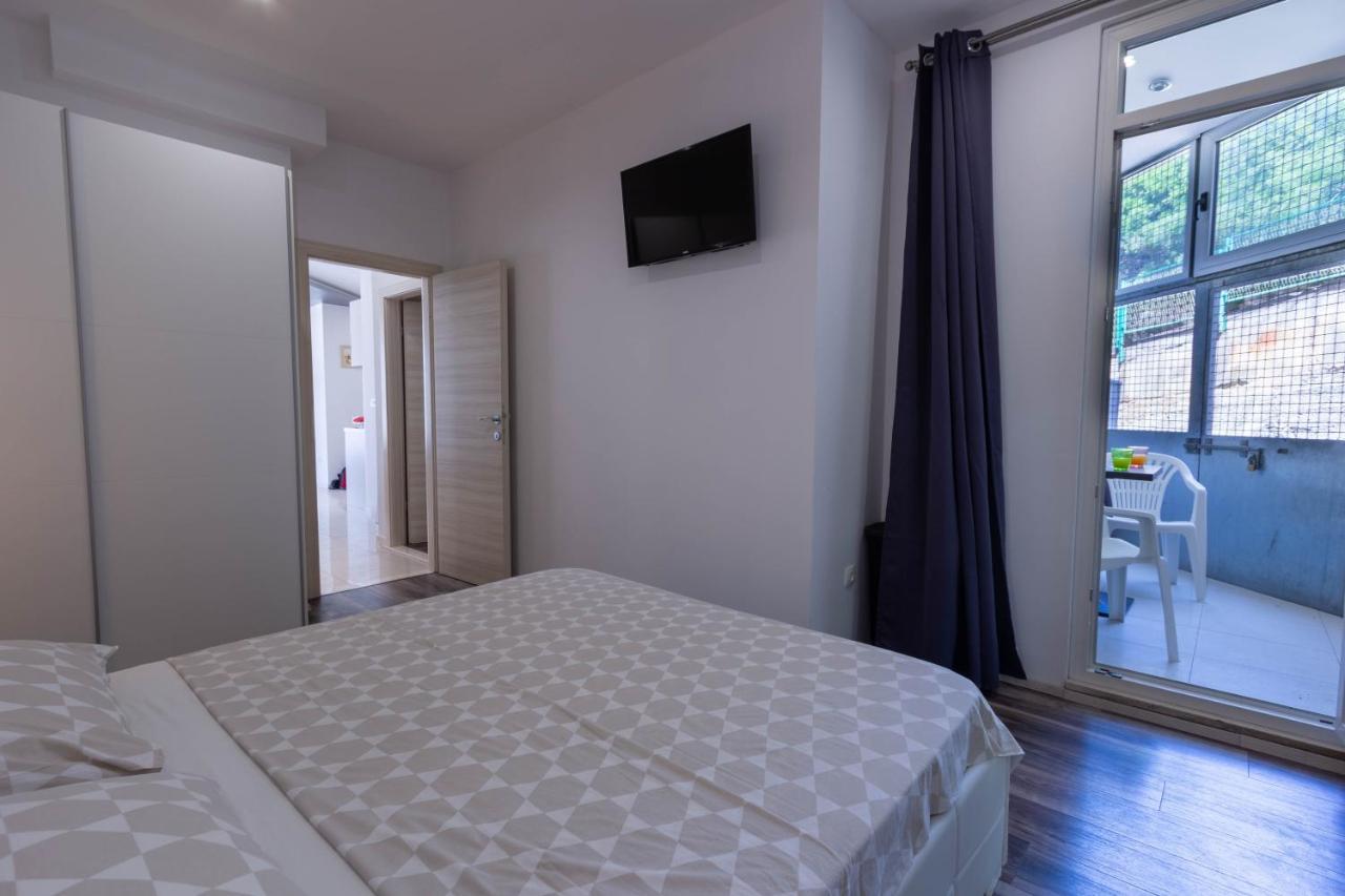 Apartman Dora Podstrana Zewnętrze zdjęcie